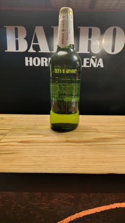 Cerveza Stella Artois botella 710 ml