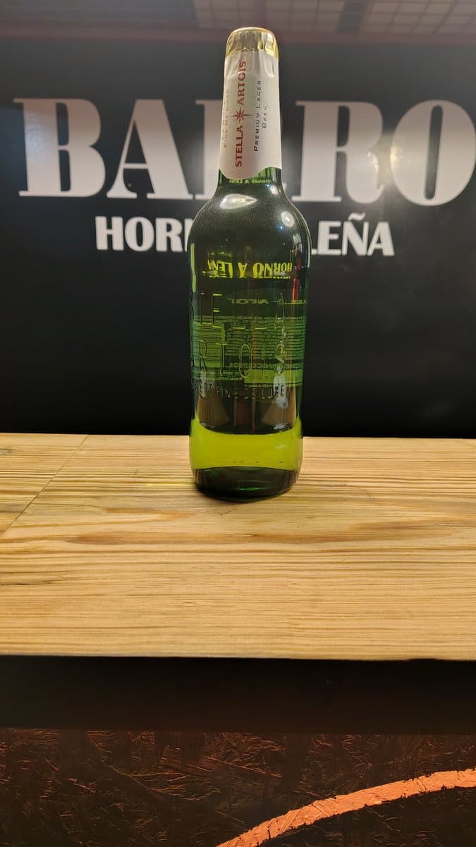 Cerveza Stella Artois botella 710 ml